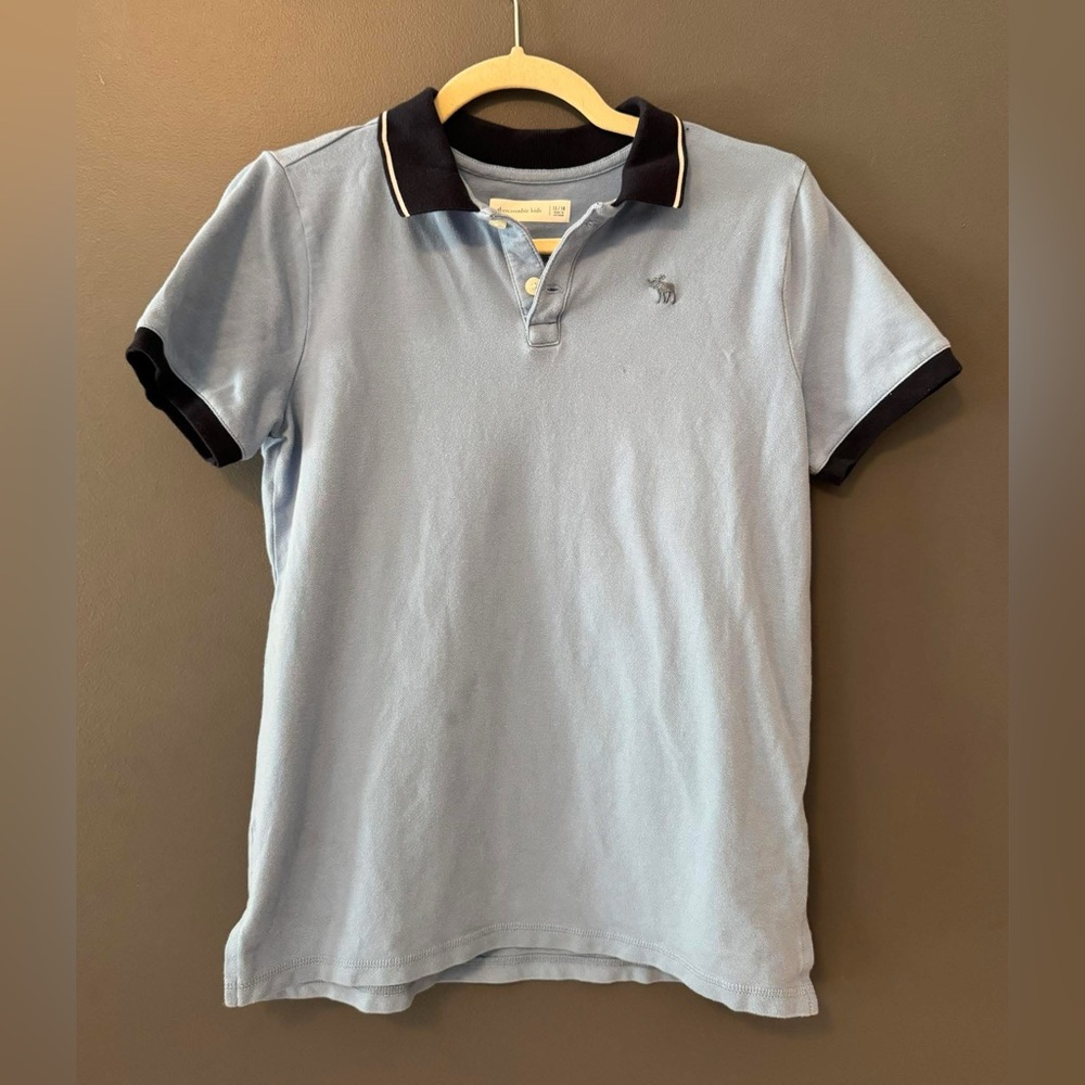 Abercrombie & Fitch Boys Kids Blue Polo Shirt. Size 13/14.